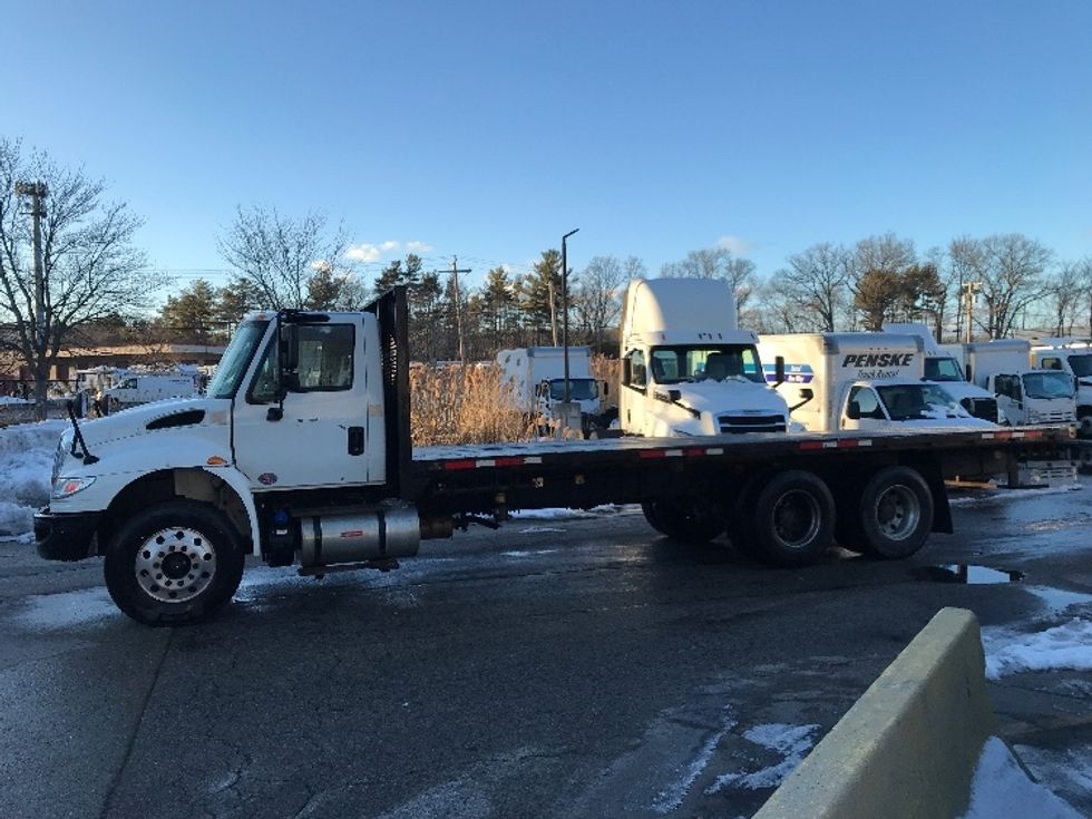 2018 International 4400 DuraStar 4400 photo 3