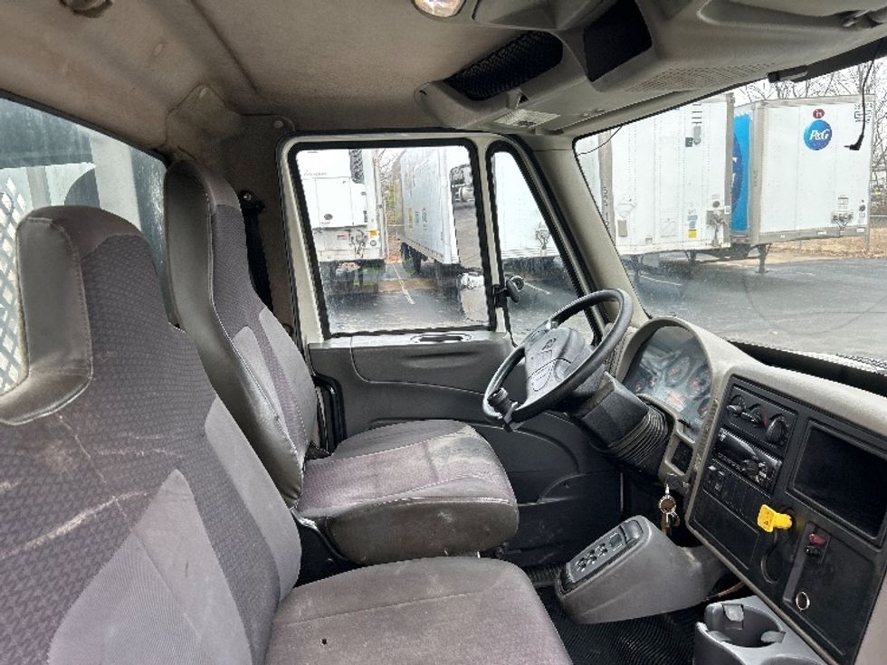Flatbed Truck-Light and Medium Duty Trucks-International-2018-4400-Piqua-OH-233,077\n\t\tmiles-$ 52,750 - Image 19