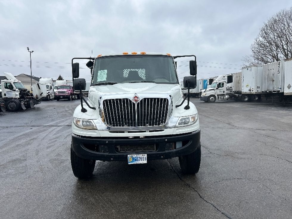 Flatbed Truck-Light and Medium Duty Trucks-International-2018-4400-Piqua-OH-233,077\n\t\tmiles-$ 52,750 - Image 2