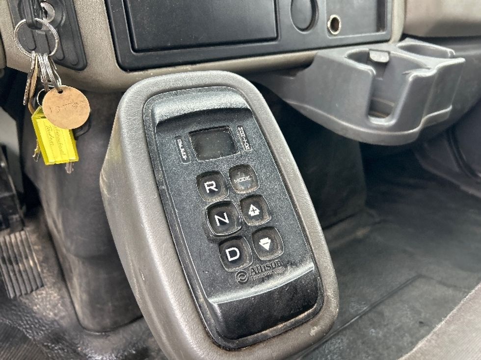 Flatbed Truck-Light and Medium Duty Trucks-International-2018-4400-Piqua-OH-233,077\n\t\tmiles-$ 52,750 - Image 22