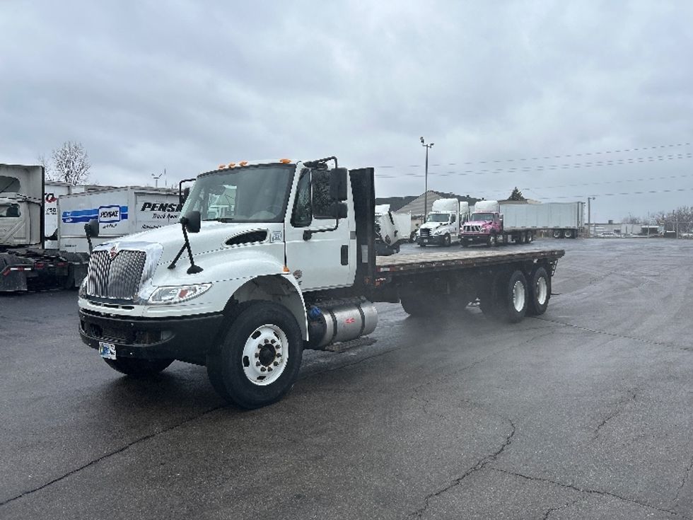 Flatbed Truck-Light and Medium Duty Trucks-International-2018-4400-Piqua-OH-233,077\n\t\tmiles-$ 52,750 - Image 3