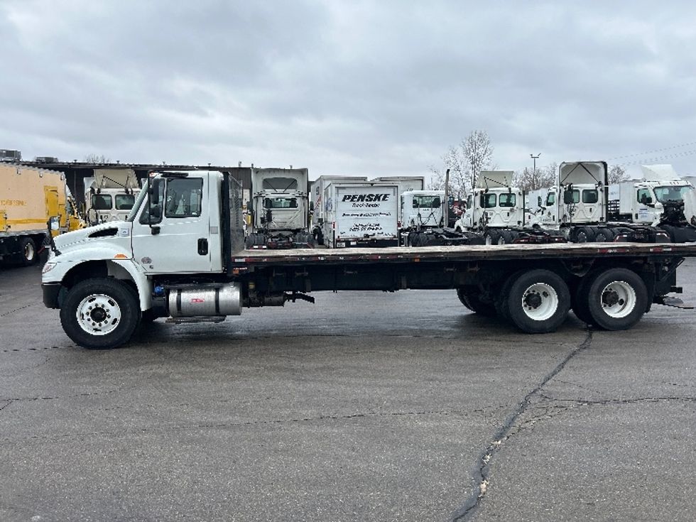 Flatbed Truck-Light and Medium Duty Trucks-International-2018-4400-Piqua-OH-233,077\n\t\tmiles-$ 52,750 - Image 4