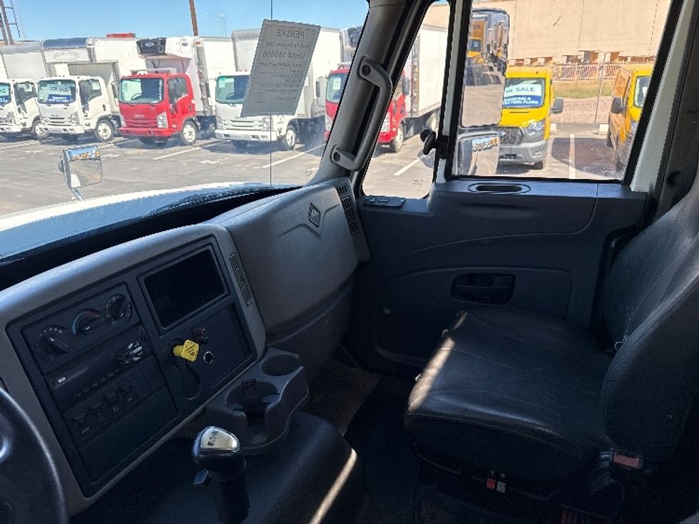 Flatbed Truck-Light and Medium Duty Trucks-International-2018-7600-Phoenix-AZ-267,462\n\t\tmiles-$ 49,750 - Image 14