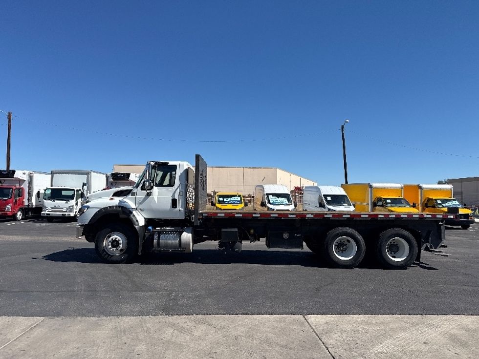 Flatbed Truck-Light and Medium Duty Trucks-International-2018-7600-Phoenix-AZ-267,462\n\t\tmiles-$ 49,750 - Image 4