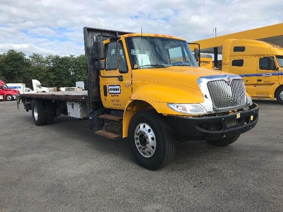 Flatbed Truck-Light and Medium Duty Trucks-International-2019-4300-Akron-OH-155,025\n\t\tmiles-$ 47,750 - Image 1