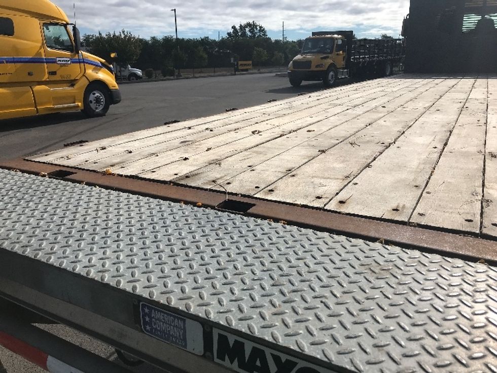 Flatbed Truck-Light and Medium Duty Trucks-International-2019-4300-Akron-OH-155,025\n\t\tmiles-$ 47,750 - Image 11