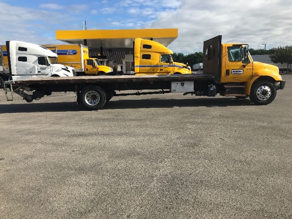 Flatbed Truck-Light and Medium Duty Trucks-International-2019-4300-Akron-OH-155,025\n\t\tmiles-$ 47,750 - Image 15