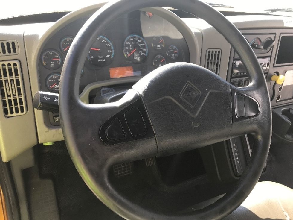 Flatbed Truck-Light and Medium Duty Trucks-International-2019-4300-Akron-OH-155,025\n\t\tmiles-$ 47,750 - Image 17