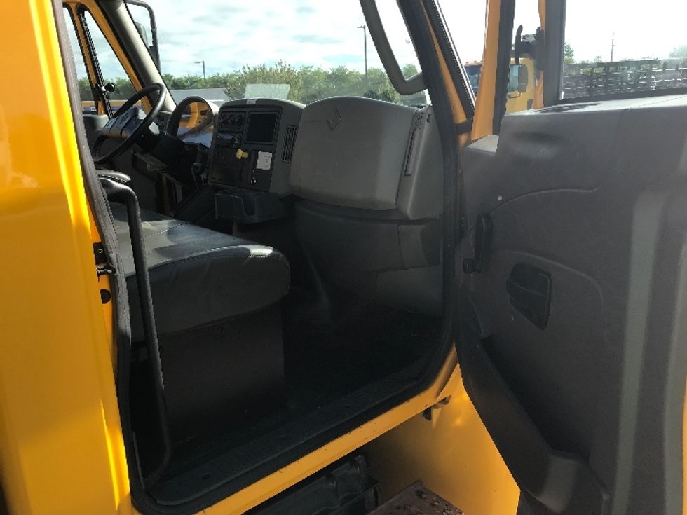 Flatbed Truck-Light and Medium Duty Trucks-International-2019-4300-Akron-OH-155,025\n\t\tmiles-$ 47,750 - Image 20