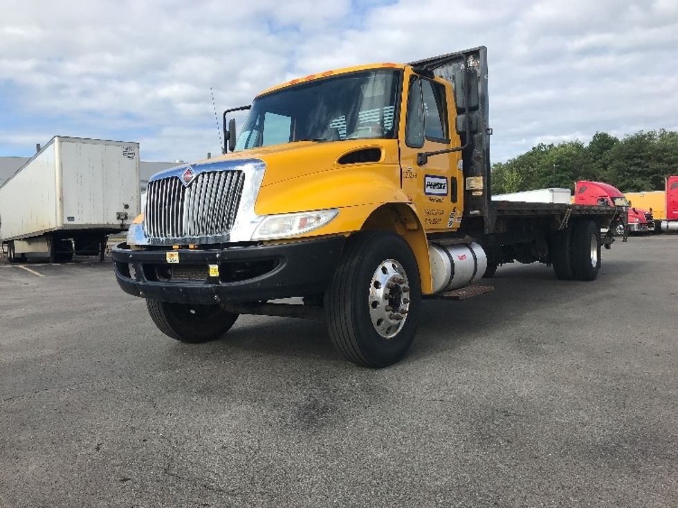Flatbed Truck-Light and Medium Duty Trucks-International-2019-4300-Akron-OH-155,025\n\t\tmiles-$ 47,750 - Image 3