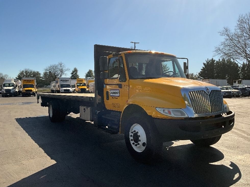 Flatbed Truck-Light and Medium Duty Trucks-International-2019-4300-Baltimore-MD-201,003\n\t\tmiles-$ 33,500 - Image 1