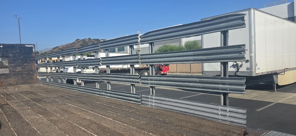 Flatbed Truck-Light and Medium Duty Trucks-International-2019-4300-Carson-CA-123,129\n\t\tmiles-$ 48,750 - Image 12