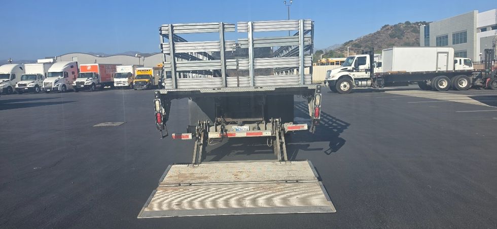 Flatbed Truck-Light and Medium Duty Trucks-International-2019-4300-Carson-CA-123,129\n\t\tmiles-$ 48,750 - Image 9