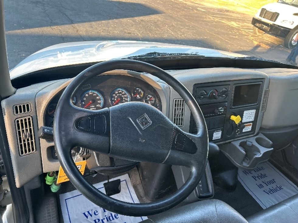 Flatbed Truck-Light and Medium Duty Trucks-International-2019-4300-Charlotte-NC-111,843\n\t\tmiles-$ 49,500 - Image 15