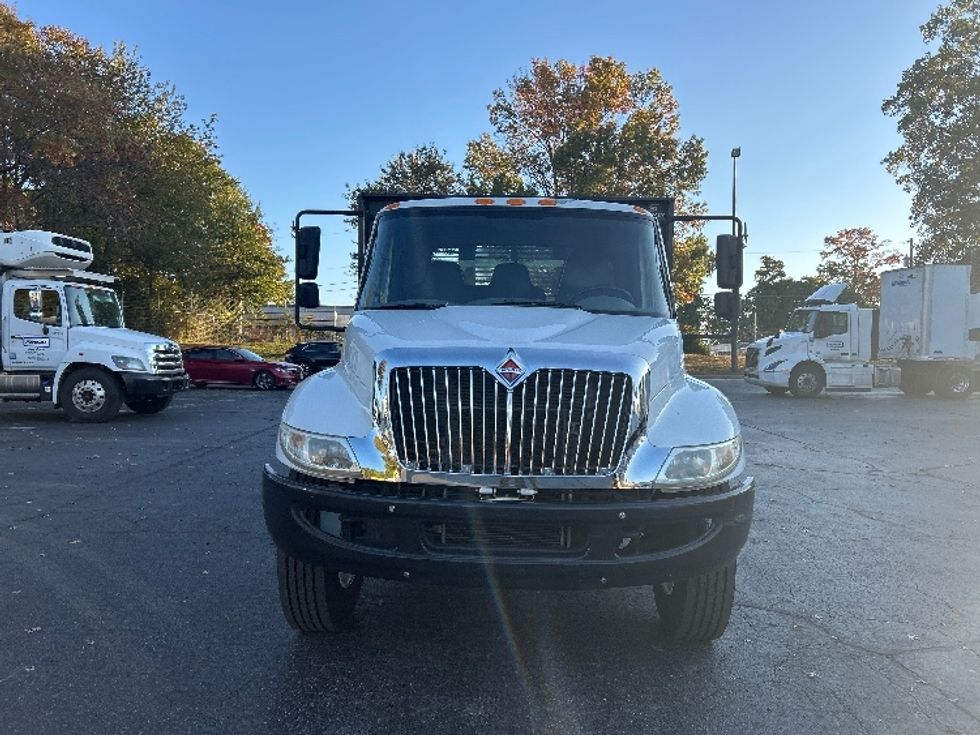 Flatbed Truck-Light and Medium Duty Trucks-International-2019-4300-Charlotte-NC-111,843\n\t\tmiles-$ 49,500 - Image 2