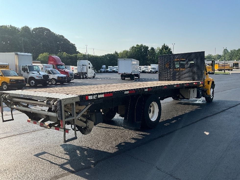 Flatbed Truck-Light and Medium Duty Trucks-International-2019-4300-Cleveland-TN-145,650\n\t\tmiles-$ 52,000 - Image 10