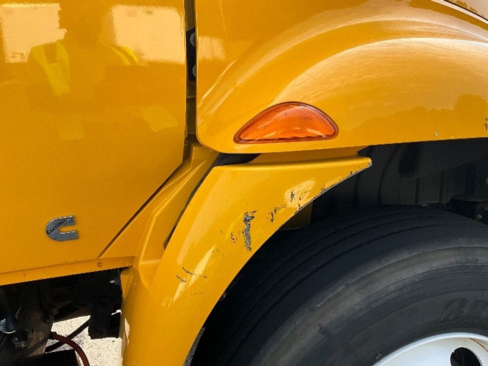 Flatbed Truck-Light and Medium Duty Trucks-International-2019-4300-Cleveland-TN-145,650\n\t\tmiles-$ 52,000 - Image 21