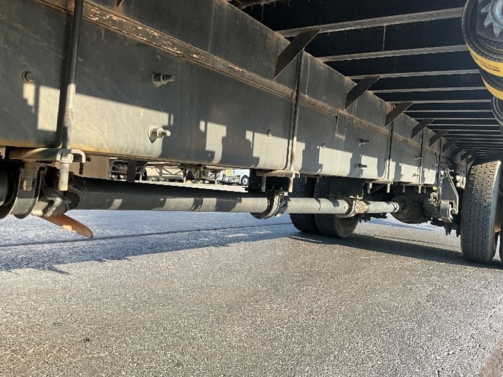 Flatbed Truck-Light and Medium Duty Trucks-International-2019-4300-Cleveland-TN-145,650\n\t\tmiles-$ 52,000 - Image 5