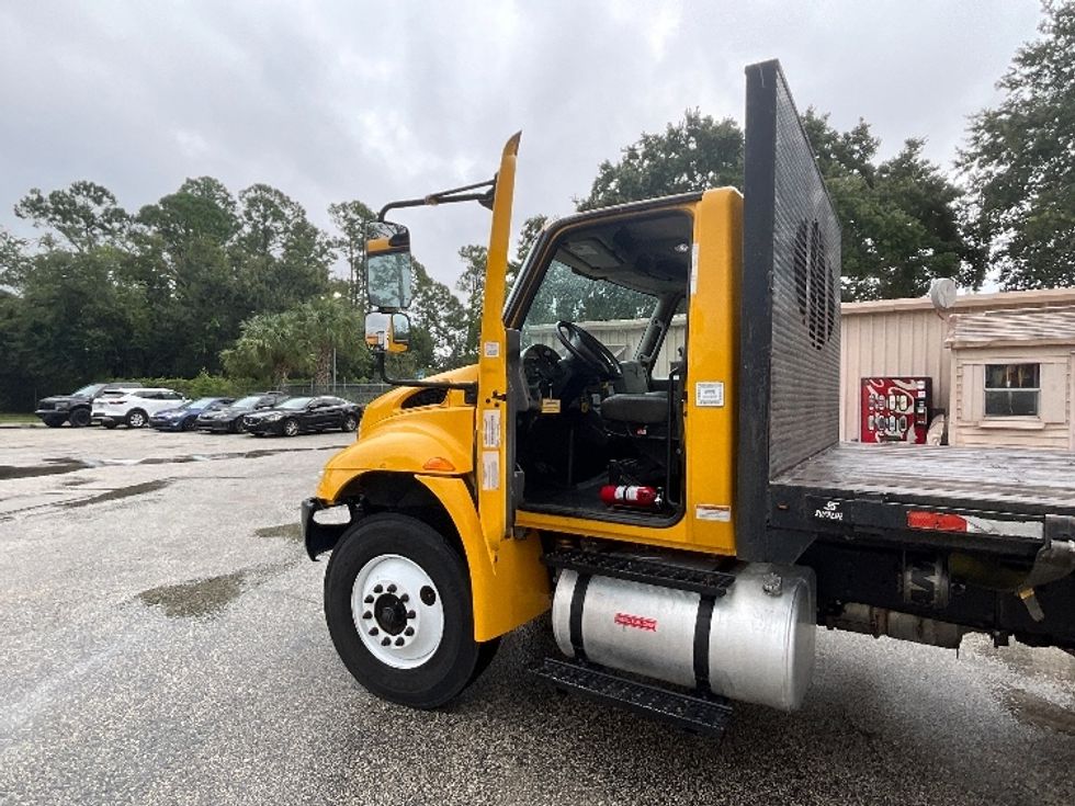 Flatbed Truck-Light and Medium Duty Trucks-International-2019-4300-Daytona Beach-FL-205,841\n\t\tmiles-$ 30,000 - Image 16