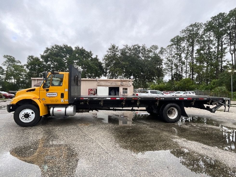 Flatbed Truck-Light and Medium Duty Trucks-International-2019-4300-Daytona Beach-FL-205,841\n\t\tmiles-$ 30,000 - Image 4