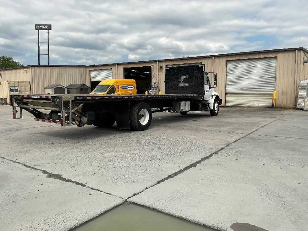 Flatbed Truck-Light and Medium Duty Trucks-International-2019-4300-Duluth-GA-122,466\n\t\tmiles-$ 58,000 - Image 13
