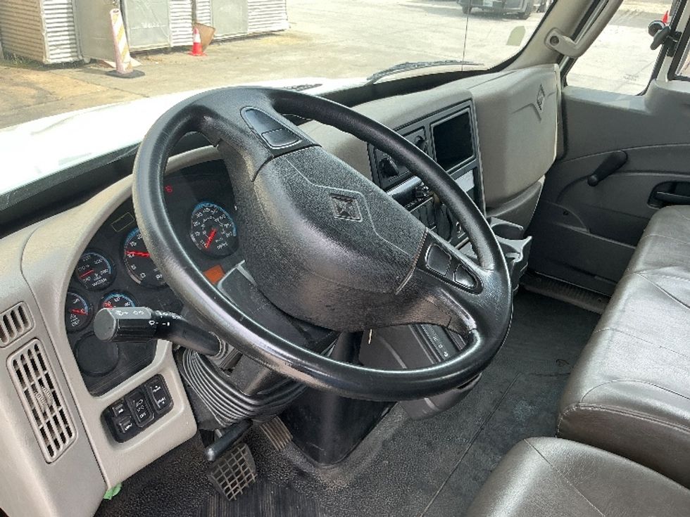Flatbed Truck-Light and Medium Duty Trucks-International-2019-4300-Duluth-GA-122,466\n\t\tmiles-$ 58,000 - Image 17