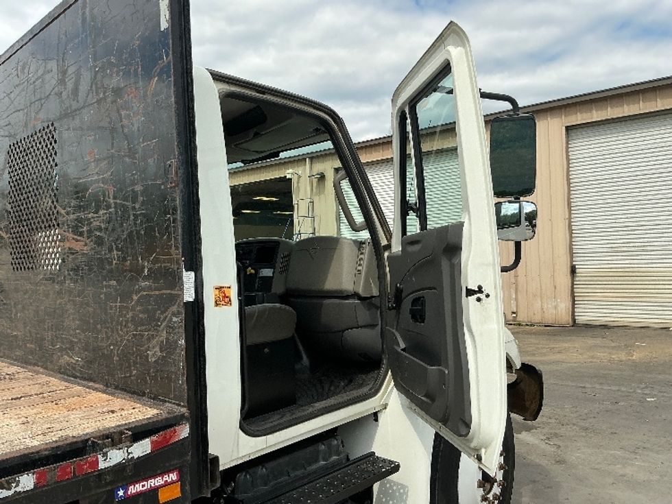Flatbed Truck-Light and Medium Duty Trucks-International-2019-4300-Duluth-GA-122,466\n\t\tmiles-$ 58,000 - Image 20