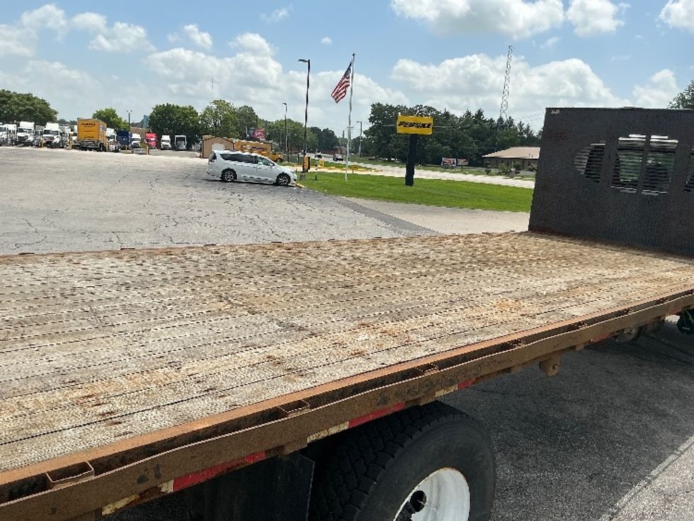 Flatbed Truck-Light and Medium Duty Trucks-International-2019-4300-Elkhart-IN-177,322\n\t\tmiles-$ 36,750 - Image 11