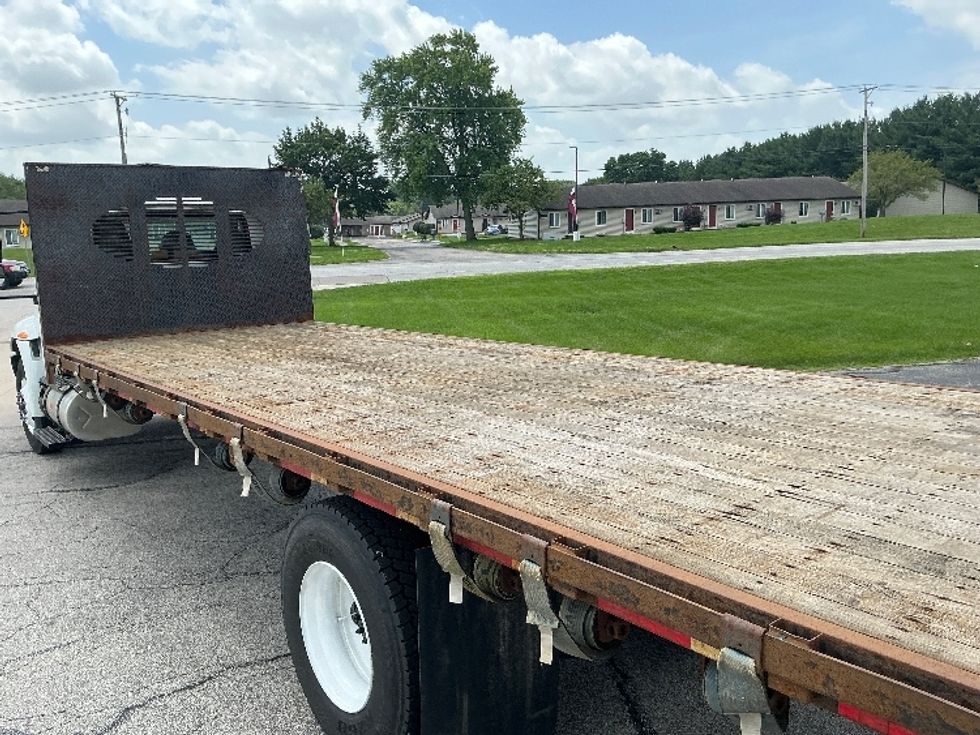 Flatbed Truck-Light and Medium Duty Trucks-International-2019-4300-Elkhart-IN-177,322\n\t\tmiles-$ 36,750 - Image 12