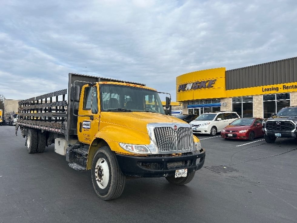 Flatbed Truck-Light and Medium Duty Trucks-International-2019-4300-Essex-MD-177,949\n\t\tmiles-$ 36,500 - Image 1