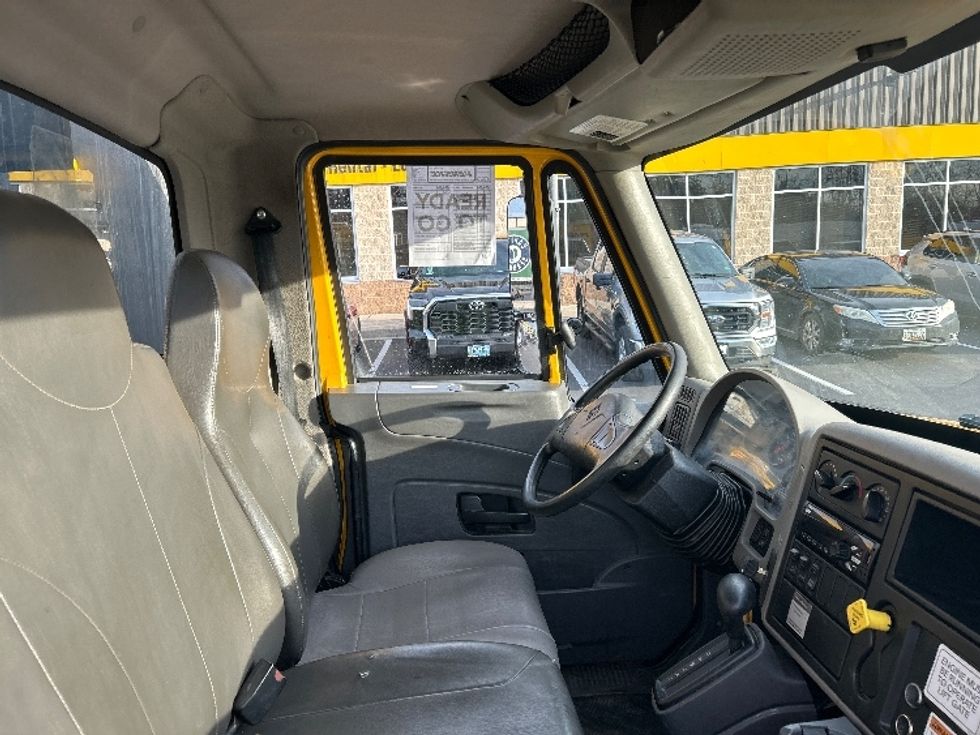 Flatbed Truck-Light and Medium Duty Trucks-International-2019-4300-Essex-MD-177,949\n\t\tmiles-$ 36,500 - Image 21