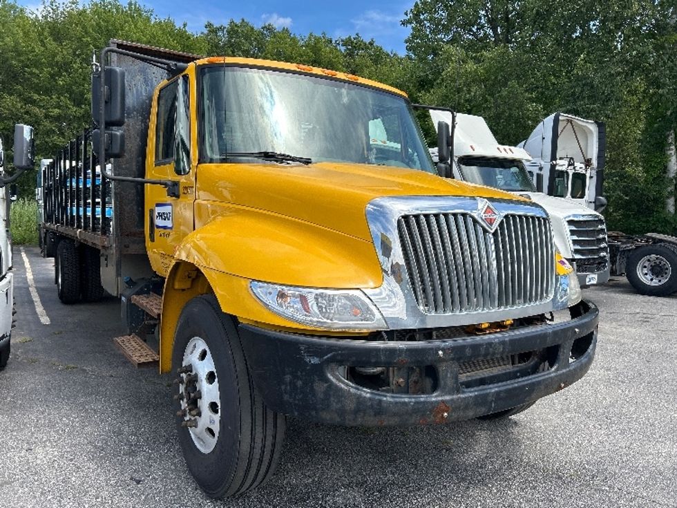 Flatbed Truck-Light and Medium Duty Trucks-International-2019-4300-Fitchburg-MA-169,046\n\t\tmiles-$ 41,500 - Image 1
