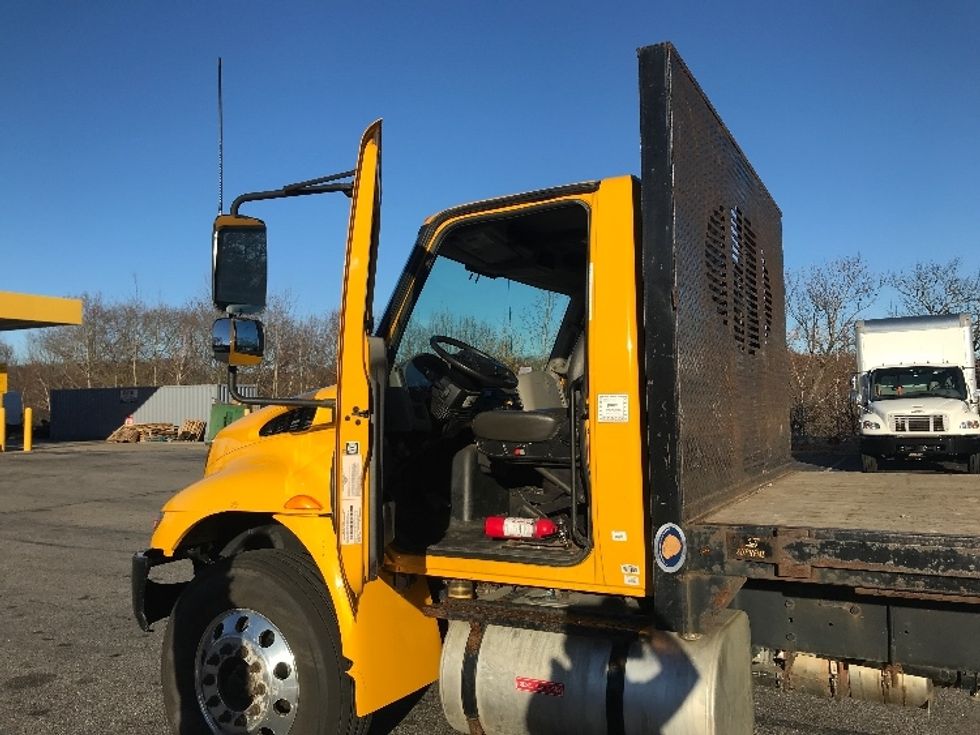Flatbed Truck-Light and Medium Duty Trucks-International-2019-4300-Fitchburg-MA-169,046\n\t\tmiles-$ 41,500 - Image 16