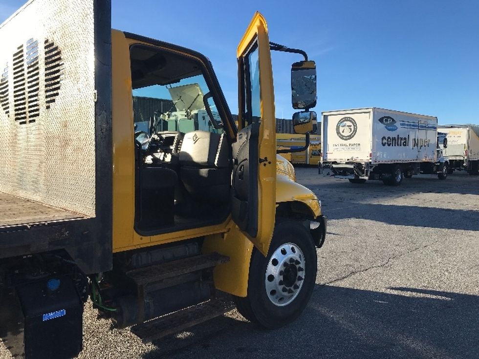 Flatbed Truck-Light and Medium Duty Trucks-International-2019-4300-Fitchburg-MA-169,046\n\t\tmiles-$ 41,500 - Image 20