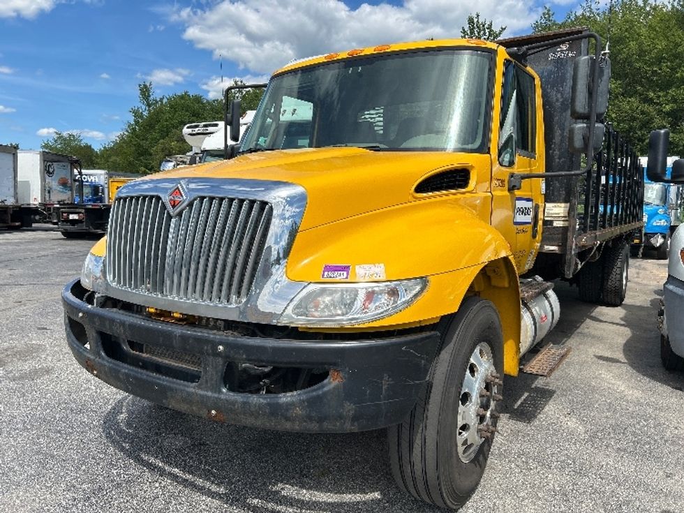 Flatbed Truck-Light and Medium Duty Trucks-International-2019-4300-Fitchburg-MA-169,046\n\t\tmiles-$ 41,500 - Image 3