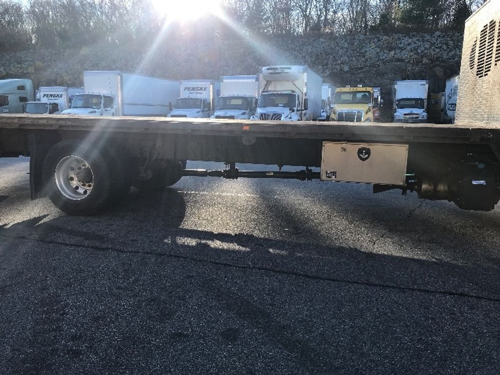 Flatbed Truck-Light and Medium Duty Trucks-International-2019-4300-Fitchburg-MA-169,046\n\t\tmiles-$ 41,500 - Image 5