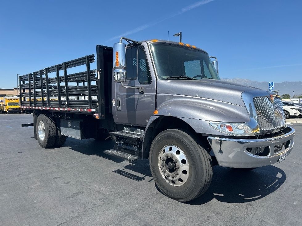 Flatbed Truck-Light and Medium Duty Trucks-International-2019-4300-Fontana-CA-68,570\n\t\tmiles-$ 50,250 - Image 1