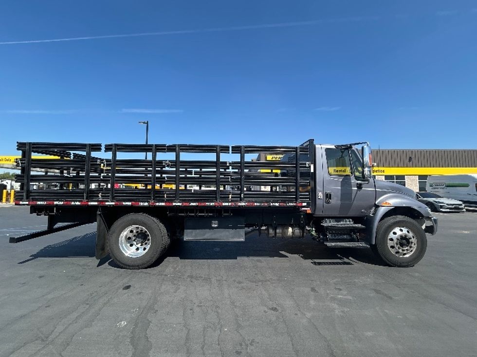Flatbed Truck-Light and Medium Duty Trucks-International-2019-4300-Fontana-CA-68,570\n\t\tmiles-$ 50,250 - Image 14