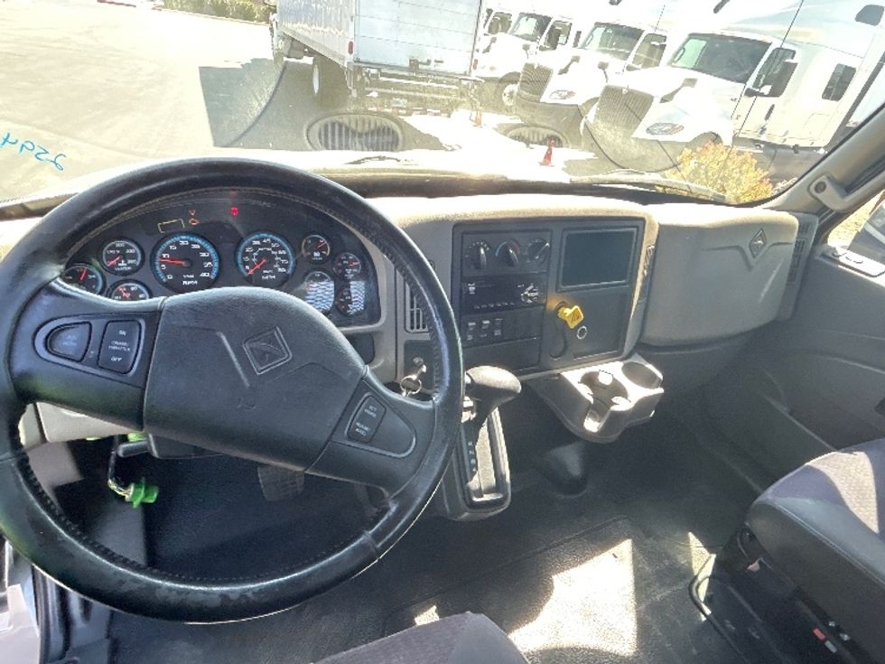 Flatbed Truck-Light and Medium Duty Trucks-International-2019-4300-Fontana-CA-68,570\n\t\tmiles-$ 50,250 - Image 17