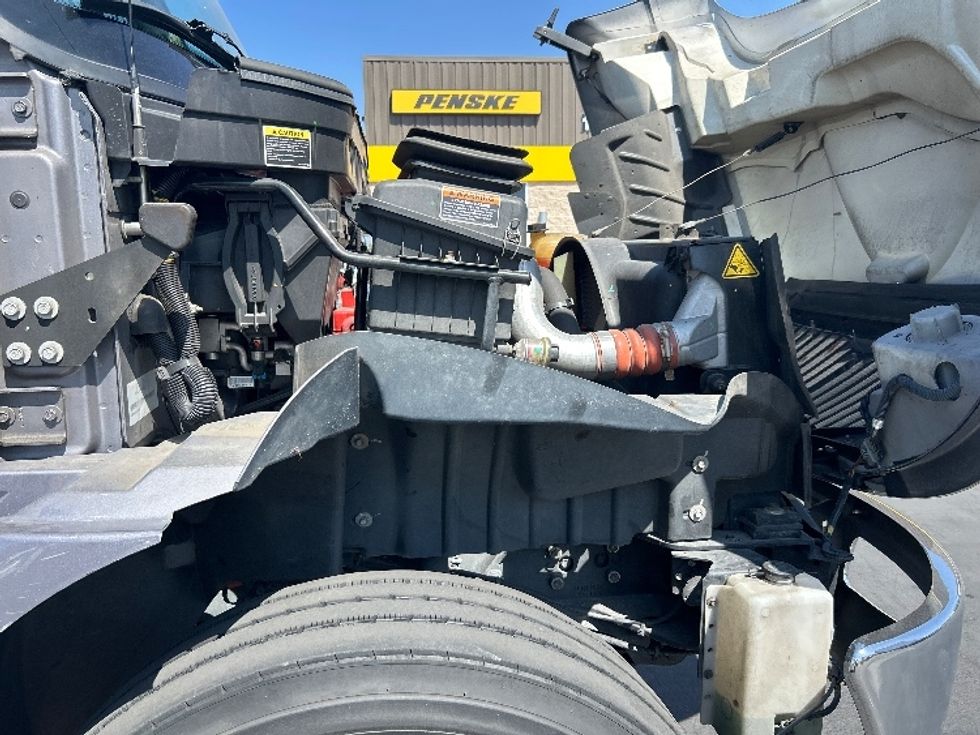 Flatbed Truck-Light and Medium Duty Trucks-International-2019-4300-Fontana-CA-68,570\n\t\tmiles-$ 50,250 - Image 23