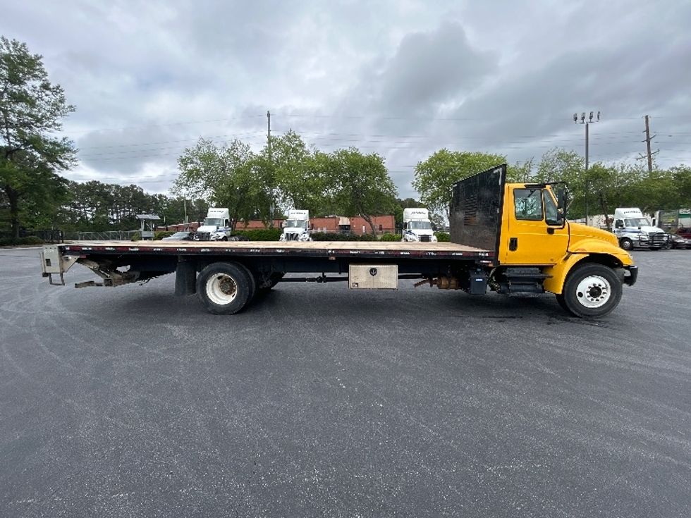 Flatbed Truck-Light and Medium Duty Trucks-International-2019-4300-Forest Park-GA-175,188\n\t\tmiles-$ 41,000 - Image 15