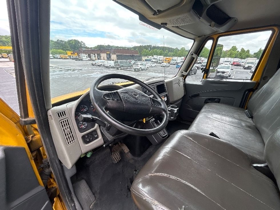 Flatbed Truck-Light and Medium Duty Trucks-International-2019-4300-Forest Park-GA-175,188\n\t\tmiles-$ 41,000 - Image 17