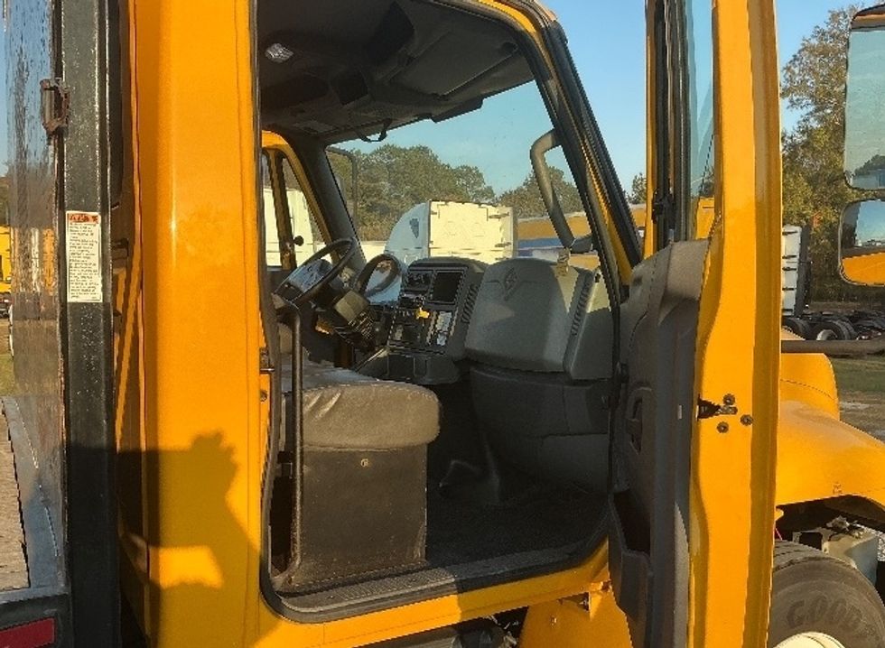 Flatbed Truck-Light and Medium Duty Trucks-International-2019-4300-Garden City-GA-113,349\n\t\tmiles-$ 49,500 - Image 16