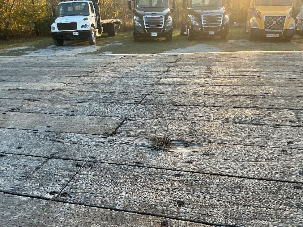 Flatbed Truck-Light and Medium Duty Trucks-International-2019-4300-Garden City-GA-113,349\n\t\tmiles-$ 49,500 - Image 21