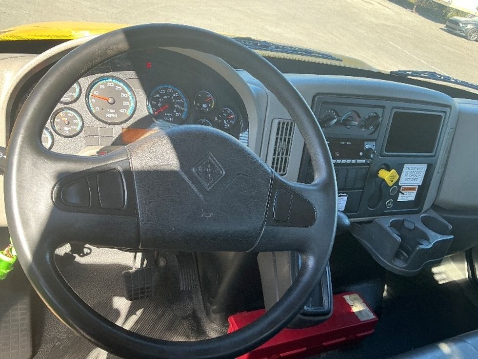 Flatbed Truck-Light and Medium Duty Trucks-International-2019-4300-Garden City-GA-177,664\n\t\tmiles-$ 45,250 - Image 14
