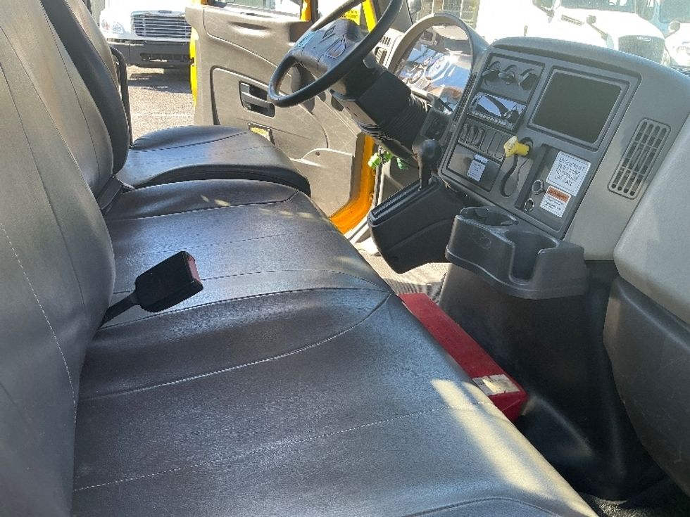 Flatbed Truck-Light and Medium Duty Trucks-International-2019-4300-Garden City-GA-177,664\n\t\tmiles-$ 45,250 - Image 20