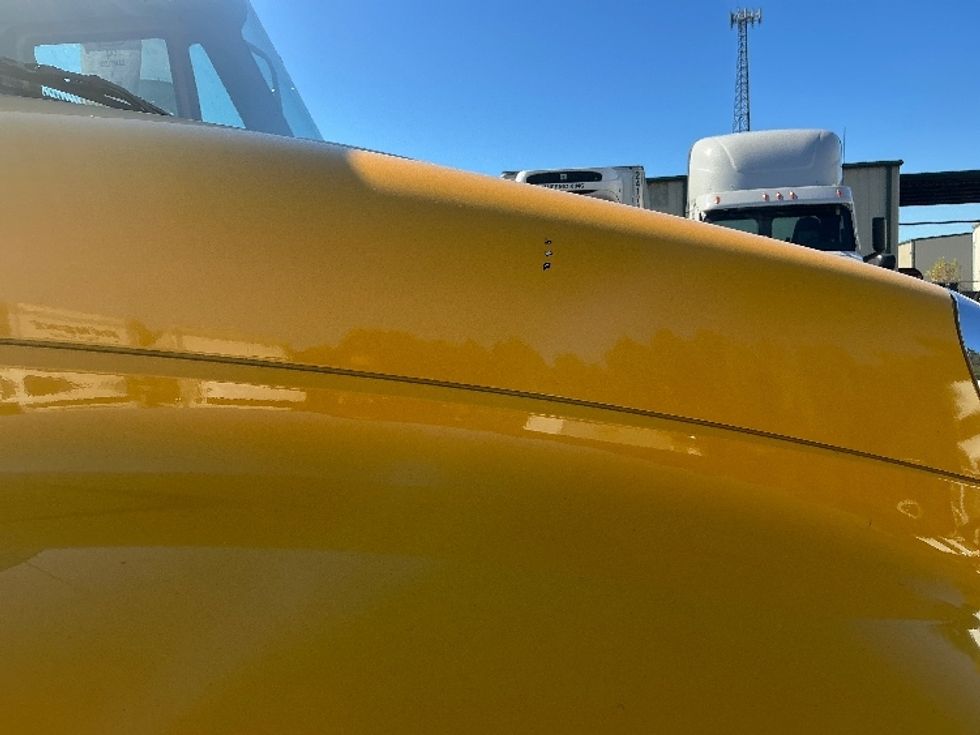 Flatbed Truck-Light and Medium Duty Trucks-International-2019-4300-Garden City-GA-177,664\n\t\tmiles-$ 45,250 - Image 24