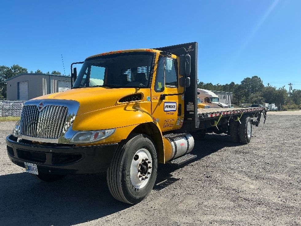 Flatbed Truck-Light and Medium Duty Trucks-International-2019-4300-Garden City-GA-177,664\n\t\tmiles-$ 45,250 - Image 3
