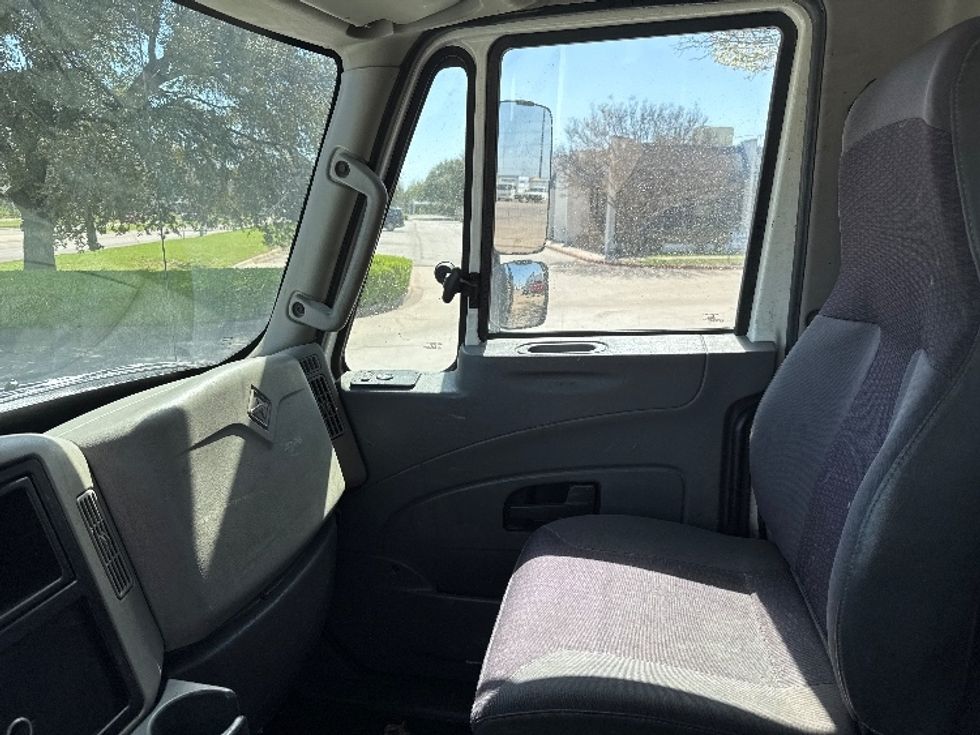 Flatbed Truck-Light and Medium Duty Trucks-International-2019-4300-Garland-TX-251,790\n\t\tmiles-$ 33,750 - Image 16