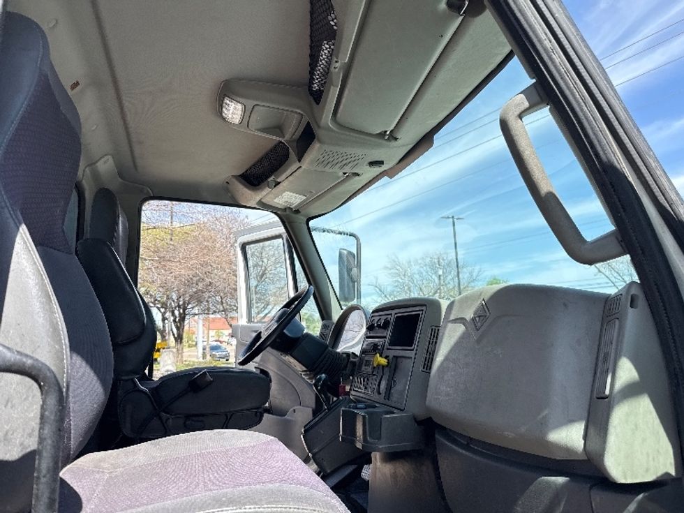 Flatbed Truck-Light and Medium Duty Trucks-International-2019-4300-Garland-TX-251,790\n\t\tmiles-$ 33,750 - Image 17